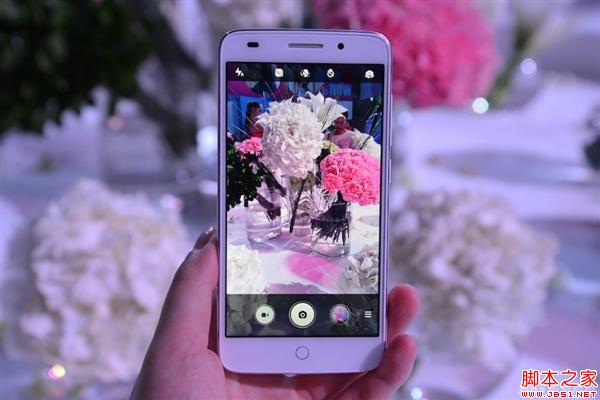 799元同价位无敌?TCL么么哒3S图赏