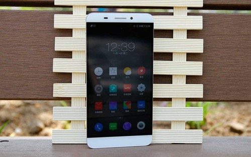 乐1手机评测：承载视频入口的优质产品 