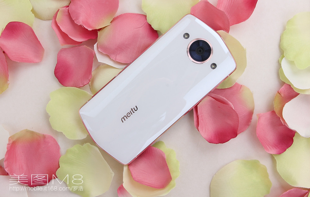 人工智能自拍 美图M8月光白开箱图赏(12/19)