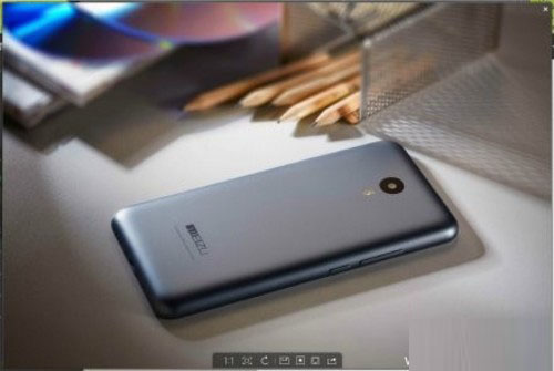 魅蓝note 2真机曝光：开关键位于左边 