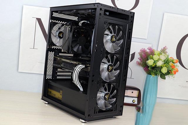 618抄底攒机好时节,i7 9700K+RTX2060S先马易大师机箱装机作业!