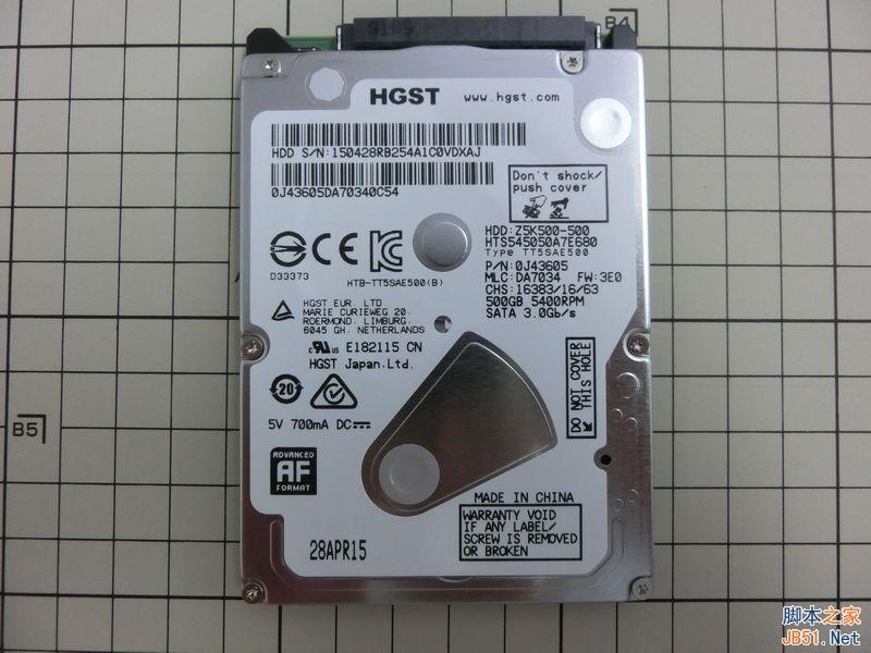 新版PS4完全拆解:偷工减料or工艺升级?