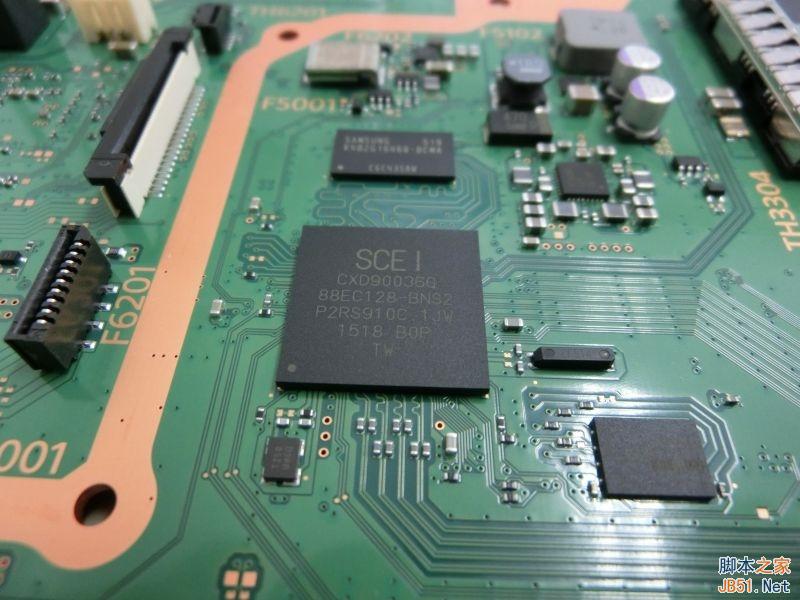 新版PS4完全拆解:偷工减料or工艺升级?