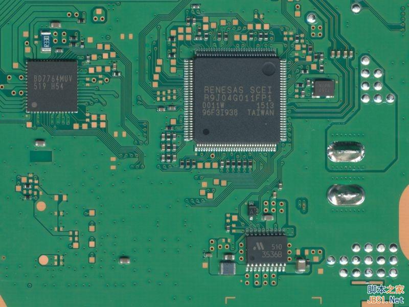 新版PS4完全拆解:偷工减料or工艺升级?