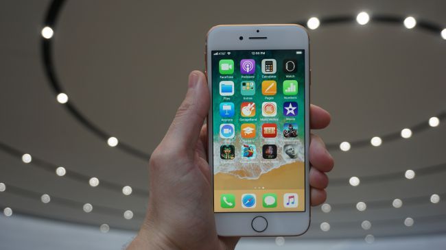 iPhone8值得买吗?苹果iPhone8配置/外观/性能/拍照全面评测图解