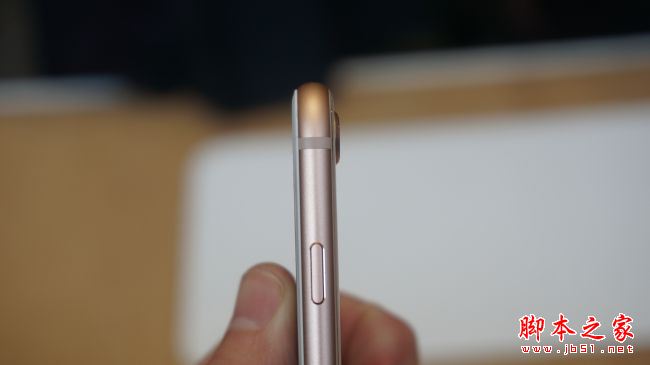 iPhone8值得买吗?苹果iPhone8配置/外观/性能/拍照全面评测图解