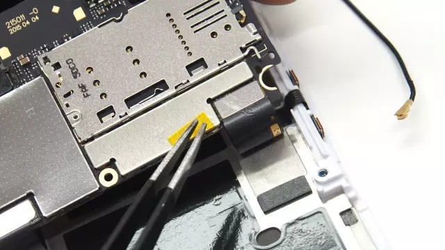 OPPO R7真机拆解：难度大/做工细/用料足