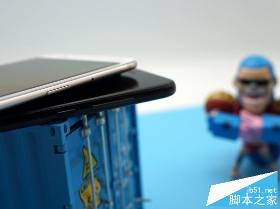 OPPOR11和华为Nova2 plus哪个值得买?HUAWEI nova2 Plus全面对比OPPO R11