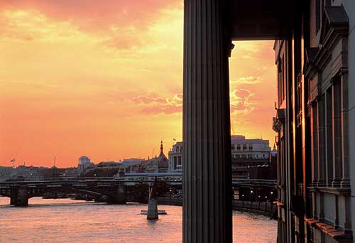 MAYA完美表现自然光【1】 脚本之家 MAYA材质灯光