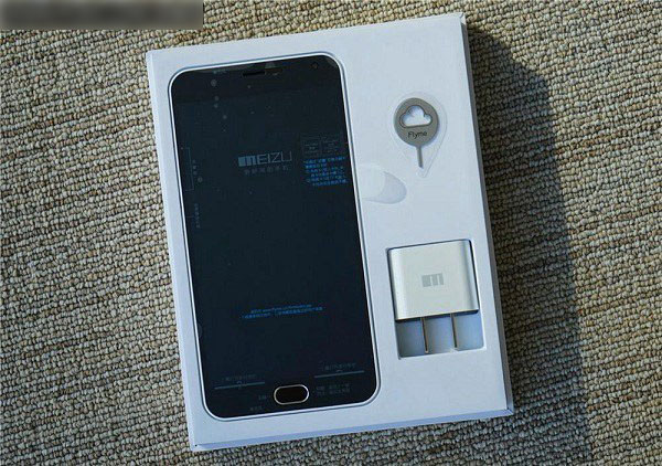 魅蓝Note2开箱图