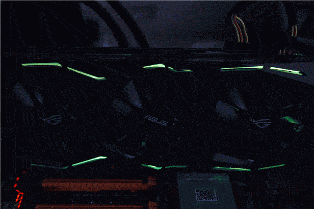 别样的情怀一样的ROG 华硕STRIX1070评测-等图