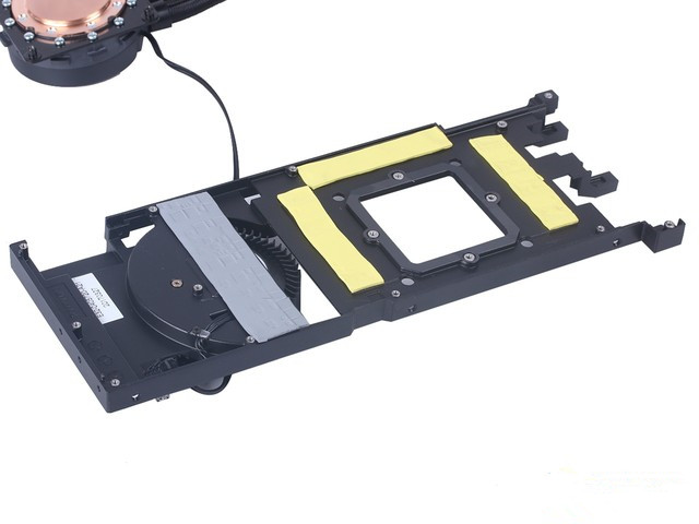 满载仅仅50℃ 微星GTX1080Ti海鹰评测