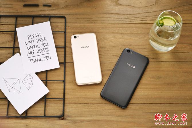 vivoX9S和OPPOR11哪个值得买？vivoX9s与OPPOR11配置/外观/性能/系统区别对比评测