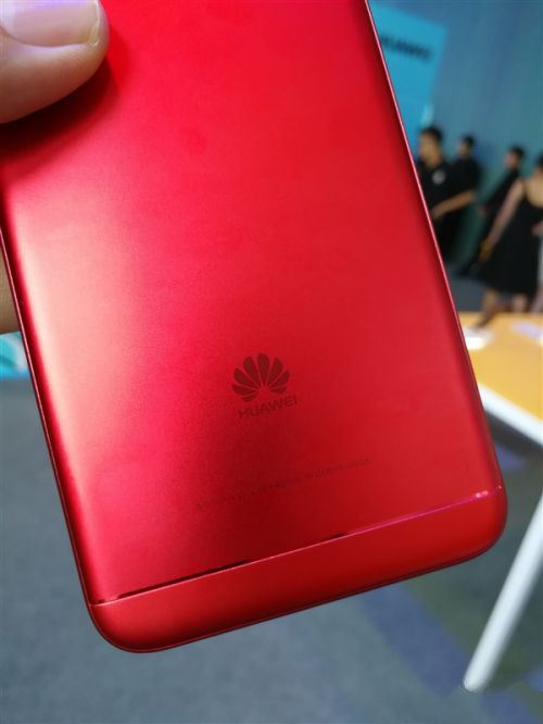 华为畅享7哪个颜色最好看?华为畅享7真机五色对比图赏