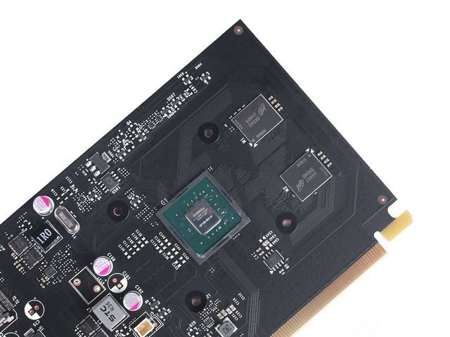 烤机只有43℃ 微星GT 1030 Aero ITX评测