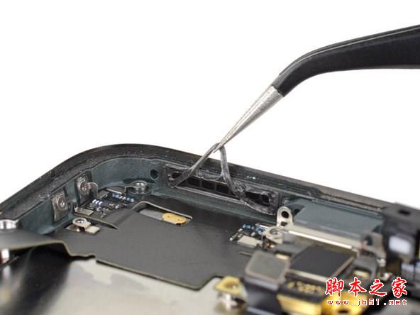 iFixit正式拆解苹果iPhone 11 Pro Max
