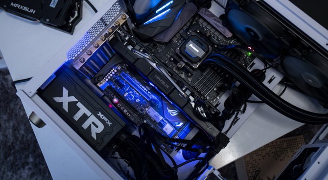 AMD RX580双显卡交火评测:游戏显卡交火 性能猛增