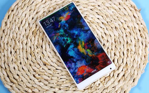 夏普S2/三星S8/小米MIX买哪个好?三款手机全方位区别对比