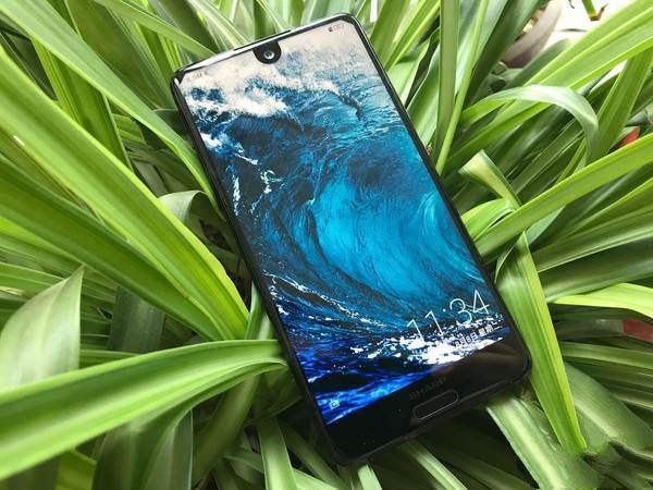 夏普S2/三星S8/小米MIX买哪个好?三款手机全方位区别对比