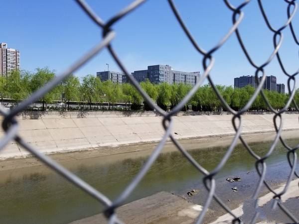 夏普S2/三星S8/小米MIX买哪个好?三款手机全方位区别对比