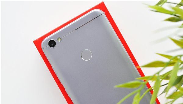 红米Note5A和魅蓝5S哪个好？魅蓝5S和红米Note5A全面区别对比评测