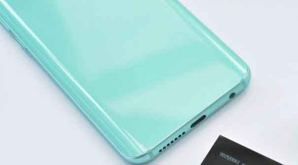 荣耀9知更鸟蓝和普通版哪个好？华为荣耀9知更鸟蓝真机图赏