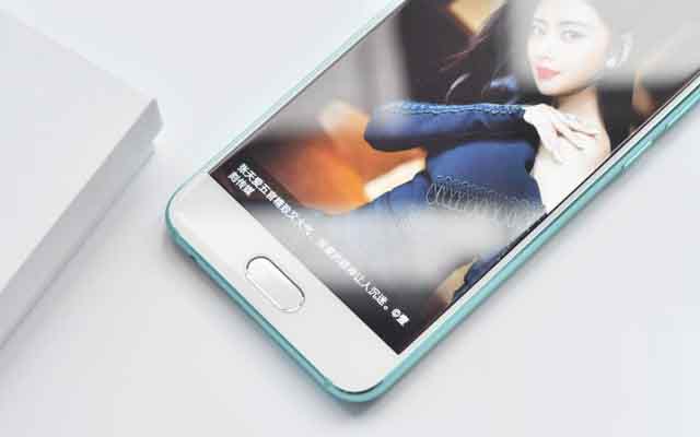 荣耀9知更鸟蓝和普通版哪个好？华为荣耀9知更鸟蓝真机图赏