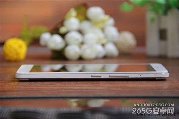 6020毫安！金立M5图赏：全球第一电量手机