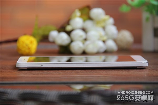 6020毫安！金立M5图赏：全球第一电量手机