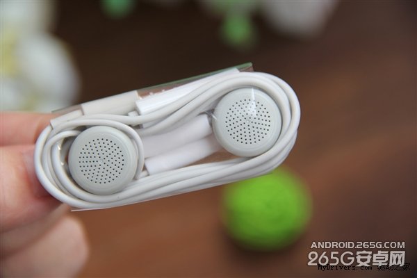 6020毫安！金立M5图赏：全球第一电量手机