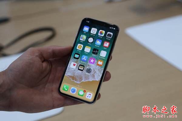 iPhone X和iPhone 8 Plus哪个好？iPhoneX和8 Plus区别对比