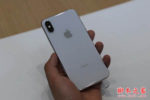 iPhone X和iPhone 8 Plus哪个好？iPhoneX和8 Plus区别对比