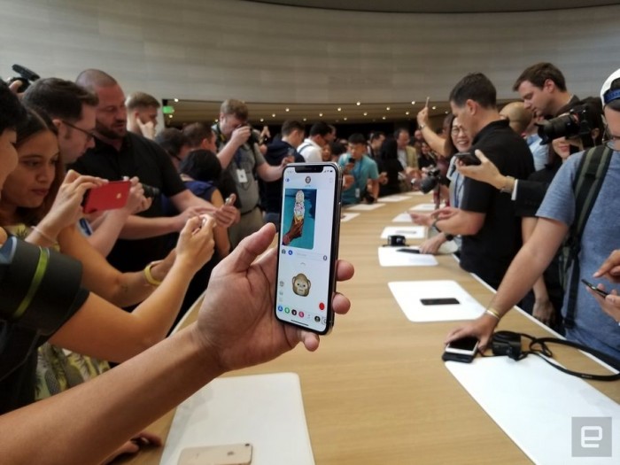 iPhone X好看吗？苹果iPhone X真机上手图赏