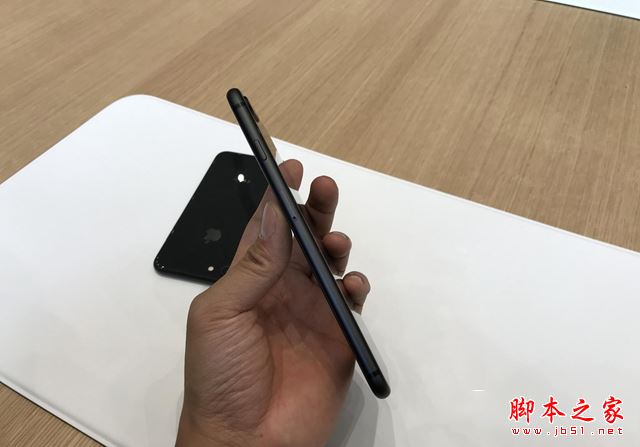 iPhone8和iPhone8 Plus有什么区别？iPhone8与Plus对比