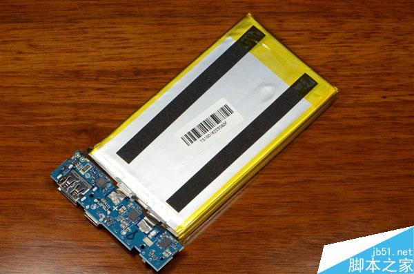小米新10000mAh移动电源为何贵1倍?雷军亲自揭秘