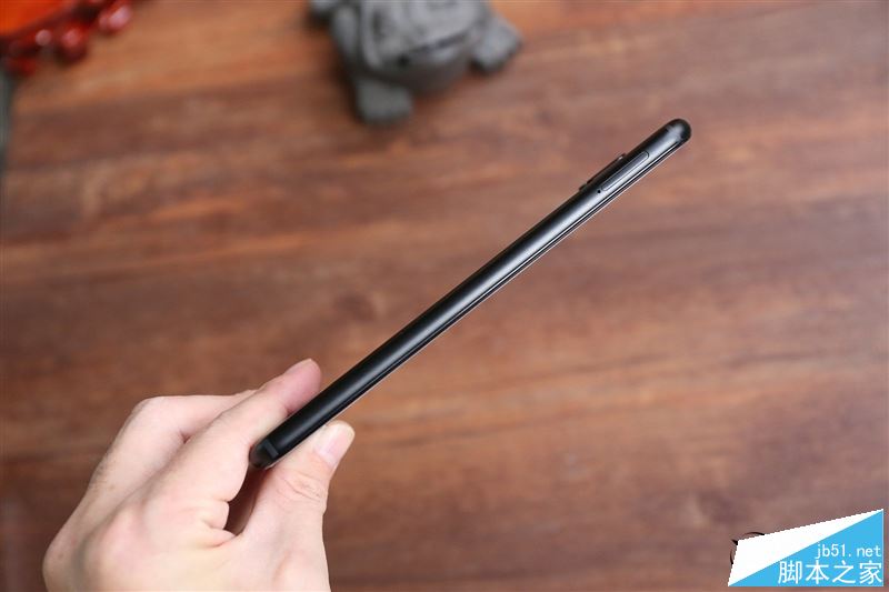 HUAWEI 麦芒6首发评测：华为第一款全面屏+4镜头手机