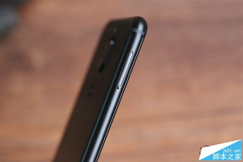 HUAWEI 麦芒6首发评测：华为第一款全面屏+4镜头手机