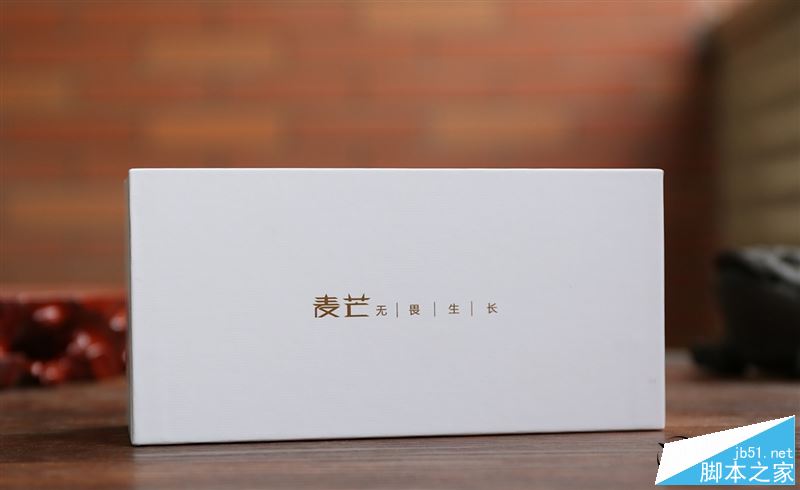 HUAWEI 麦芒6首发评测：华为第一款全面屏+4镜头手机