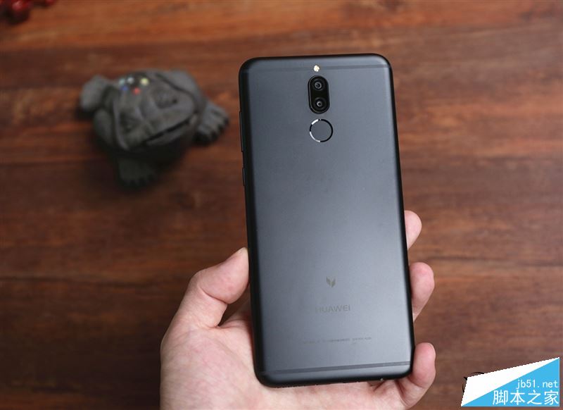 HUAWEI 麦芒6首发评测：华为第一款全面屏+4镜头手机