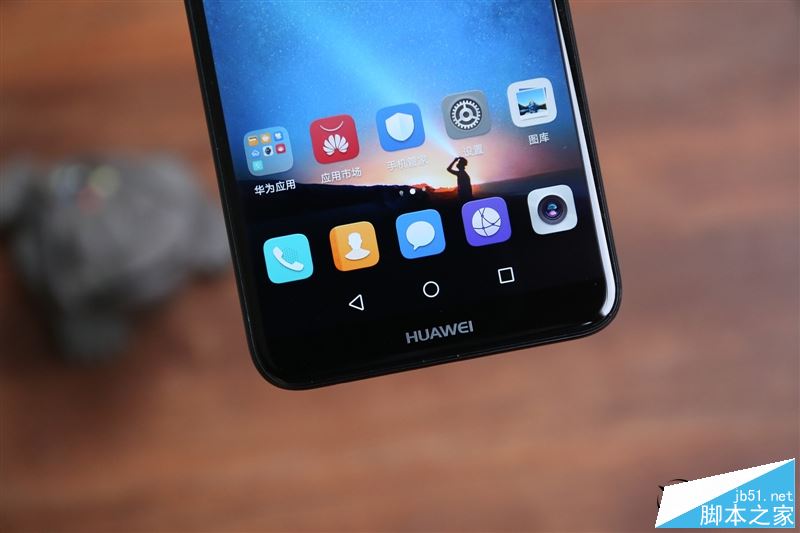 HUAWEI 麦芒6首发评测：华为第一款全面屏+4镜头手机