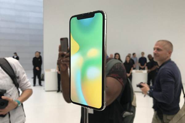 小米MIX2和iphoneX哪个值得买？小米MIX2和iphoneX区别对比详细评测
