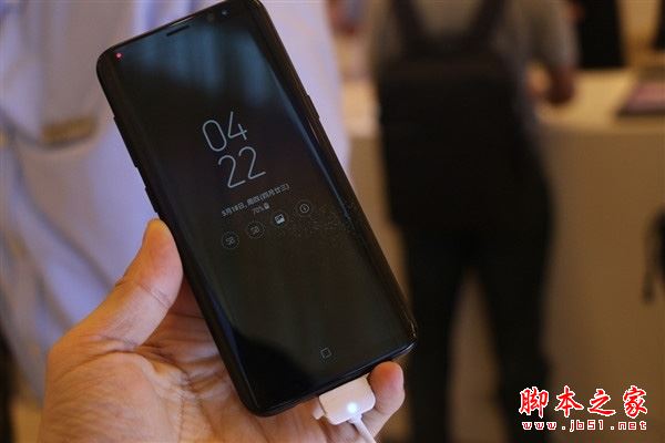 iPhone8和三星S8哪个好 iPhone8对比三星S8评测