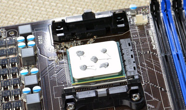 2015组装电脑教程:AMD八核独显DIY电脑装机教程