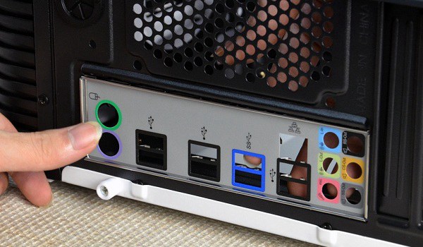 2015组装电脑教程:AMD八核独显DIY电脑装机教程