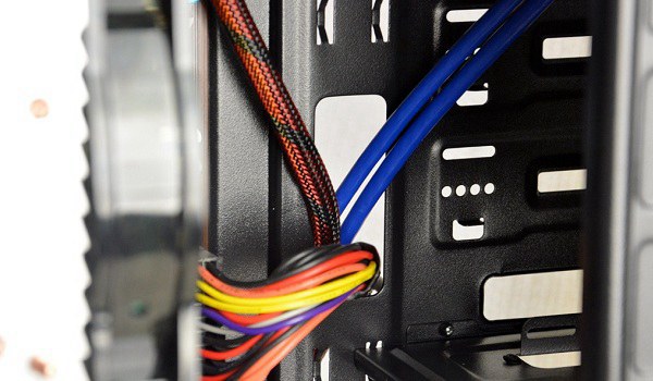 2015组装电脑教程:AMD八核独显DIY电脑装机教程