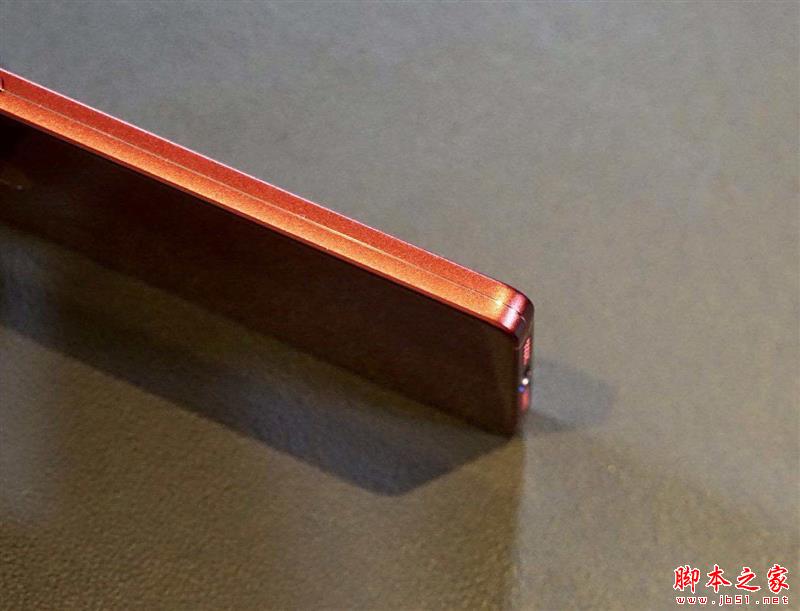 不割手了！坚果Pro 2评测：2000档最值全面屏手机