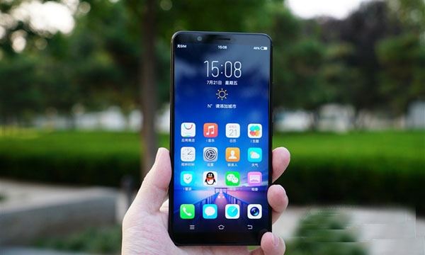 OPPO R11s和vivo X20哪个值得买？vivo X20和OPPO R11s配置外观拍照续航区别对比