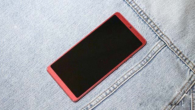 坚果Pro2和荣耀畅玩7X哪个好？荣耀7X与坚果Pro2区别对比