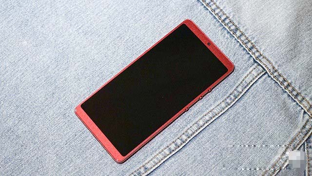 坚果Pro2和小米Note3哪个好看？ID设计外观对比