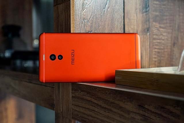 坚果Pro2和魅蓝Note6哪个好？魅蓝Note6与坚果Pro2区别对比